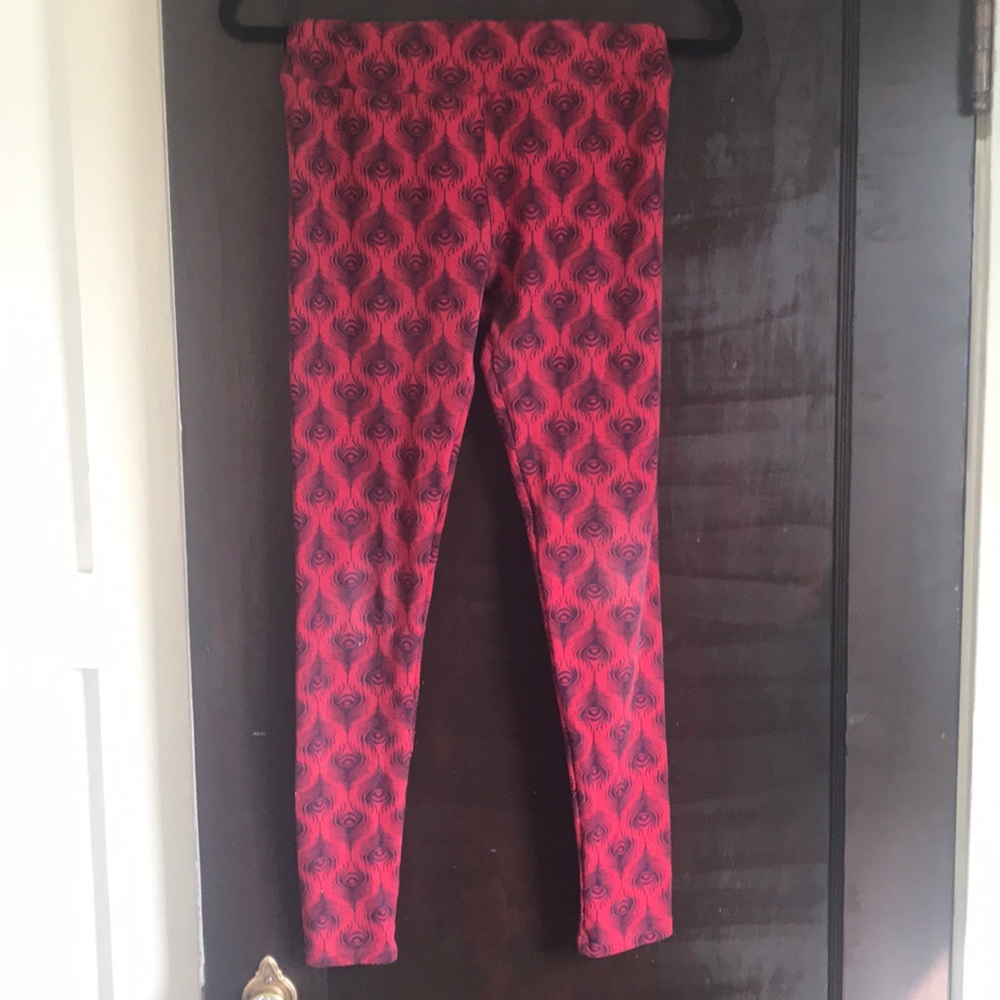 LuLaRoe peacock print OS leggings.